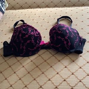 Fredericks brassiere pink heart pink bow small 32A sexy feminine look 💕